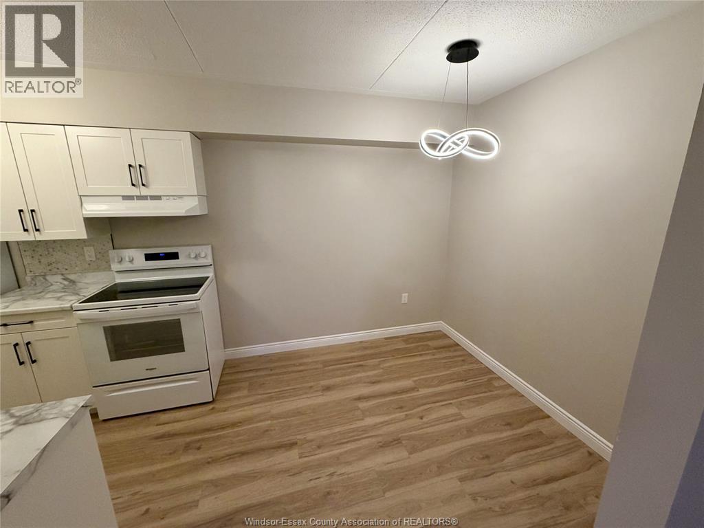3355 Sandwich Unit# 102, Windsor, Ontario  N9C 1B2 - Photo 6 - 26020652