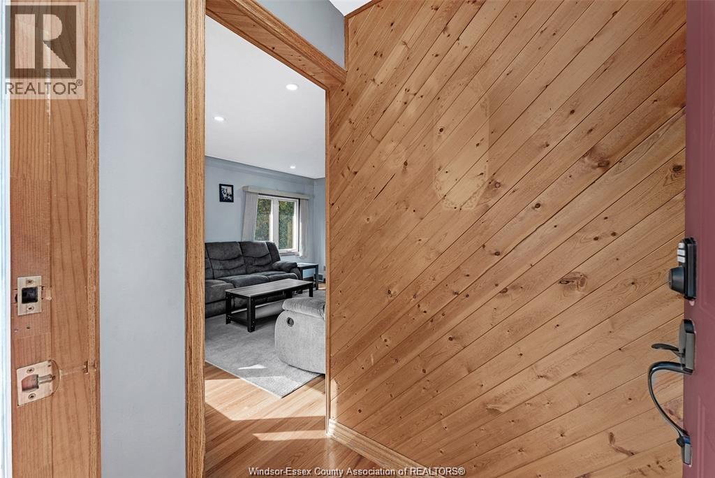 616 Ducharme Street, Windsor, Ontario  N9G 1K6 - Photo 8 - 26020575