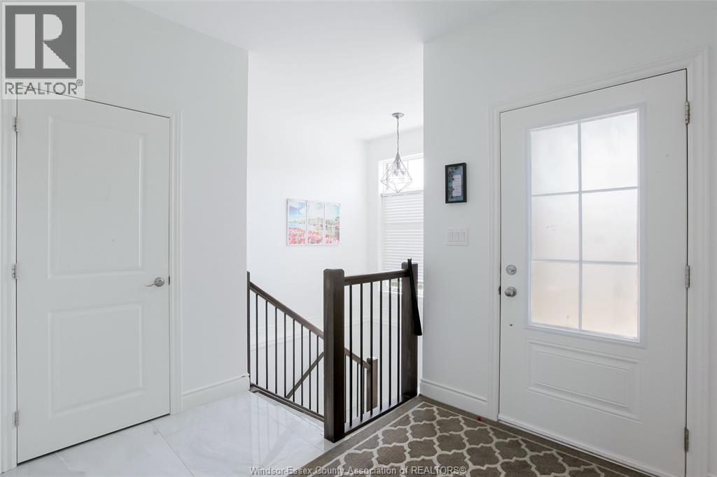 236 Mclellan, Amherstburg, Ontario  N9V 3Y7 - Photo 2 - 26020571