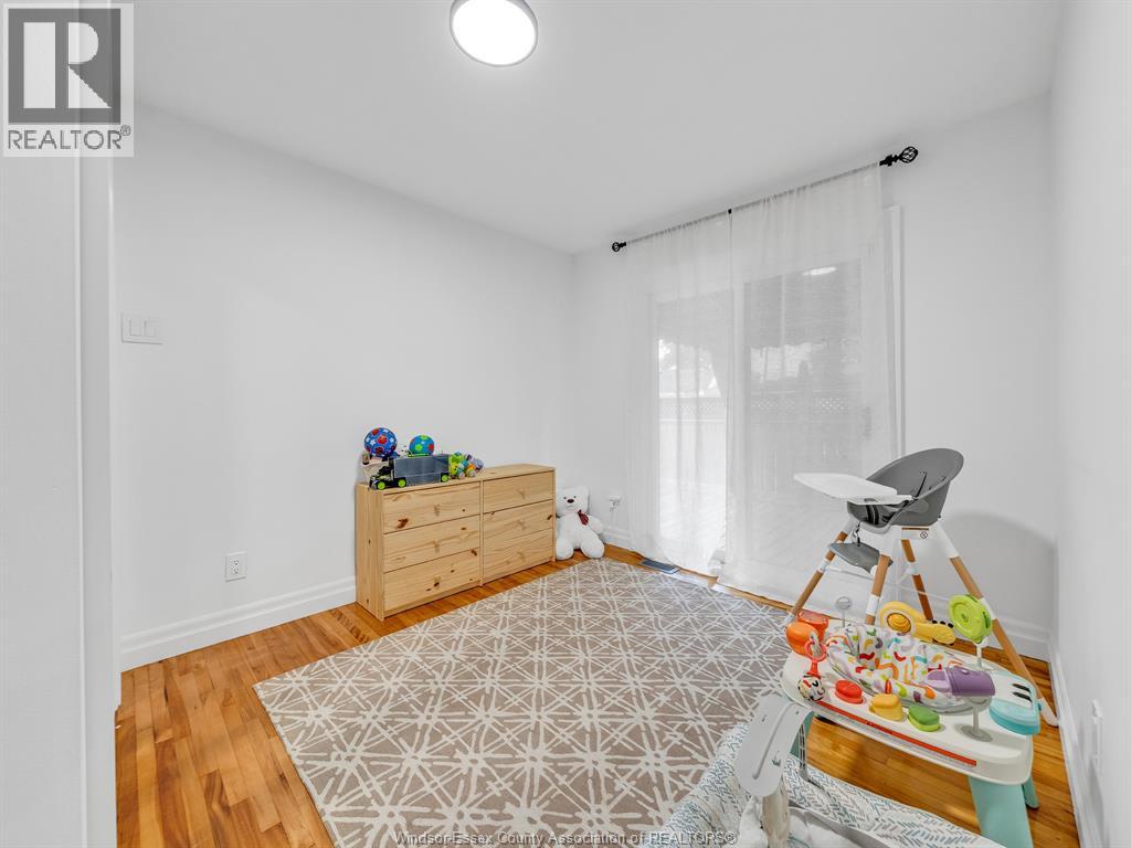 4891 Seminole, Windsor, Ontario  N9V 0A2 - Photo 15 - 26020659