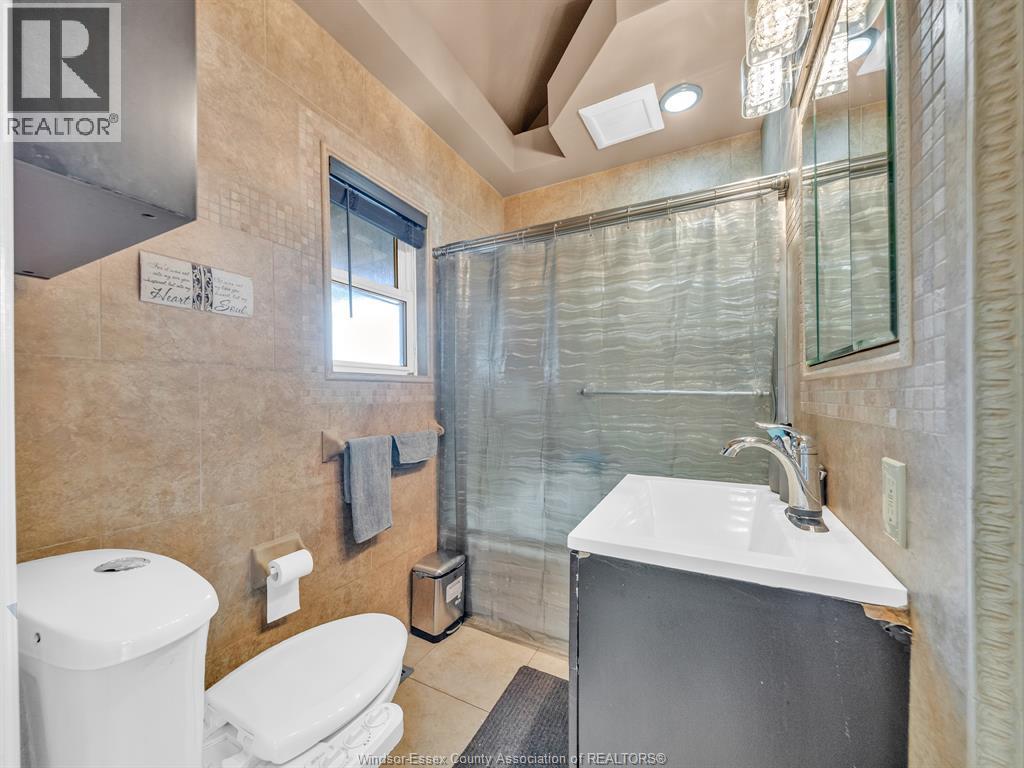 4891 Seminole, Windsor, Ontario  N9V 0A2 - Photo 19 - 26020659
