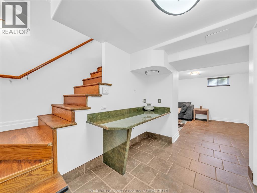 4891 Seminole, Windsor, Ontario  N9V 0A2 - Photo 28 - 26020659