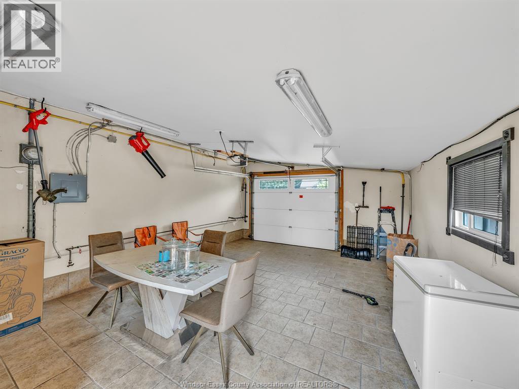 4891 Seminole, Windsor, Ontario  N9V 0A2 - Photo 37 - 26020659