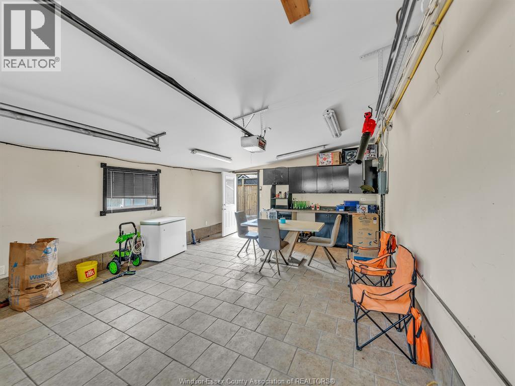 4891 Seminole, Windsor, Ontario  N9V 0A2 - Photo 38 - 26020659