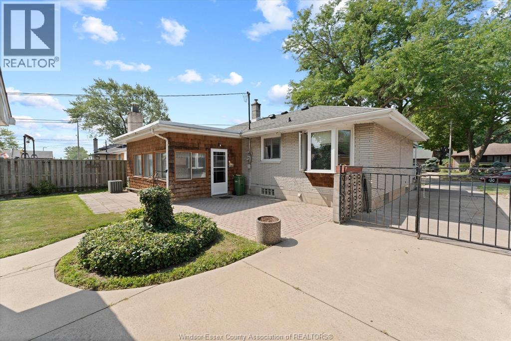 1280 Parkview Avenue, Windsor, Ontario  N8S 2Y1 - Photo 34 - 26020657