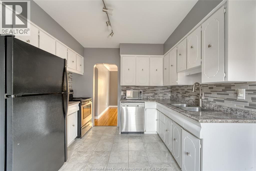 2010 Olive, Windsor, Ontario  N8T 1R7 - Photo 14 - 26020698