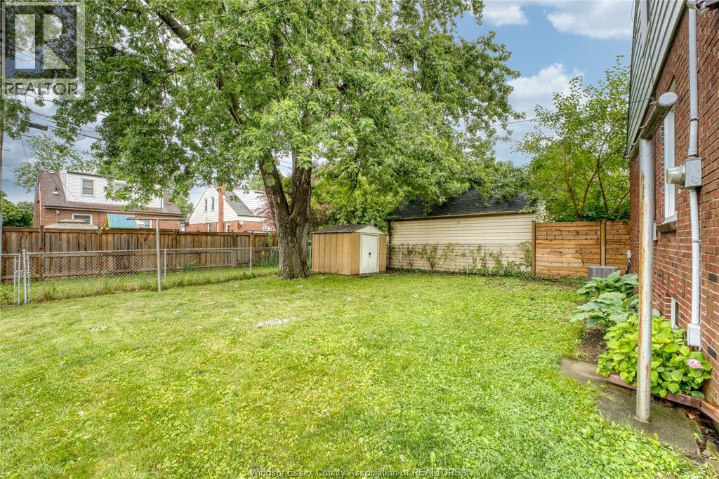 2010 Olive, Windsor, Ontario  N8T 1R7 - Photo 25 - 26020698