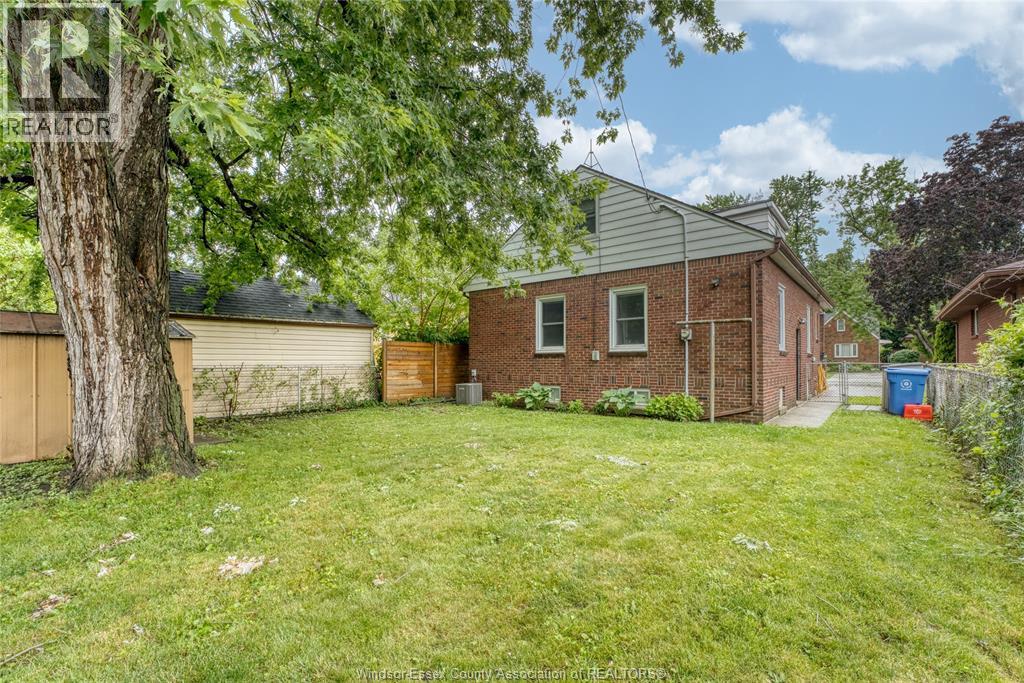 2010 Olive, Windsor, Ontario  N8T 1R7 - Photo 26 - 26020698