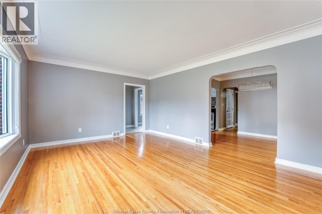 2010 Olive, Windsor, Ontario  N8T 1R7 - Photo 6 - 26020698