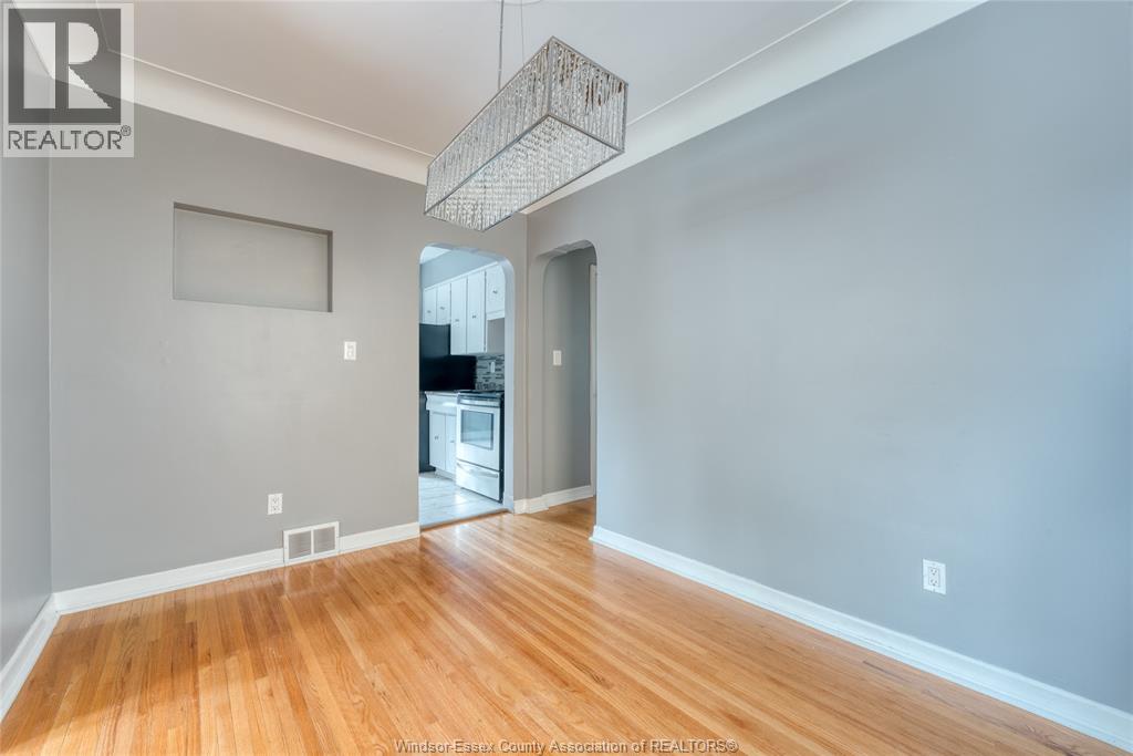 2010 Olive, Windsor, Ontario  N8T 1R7 - Photo 8 - 26020698