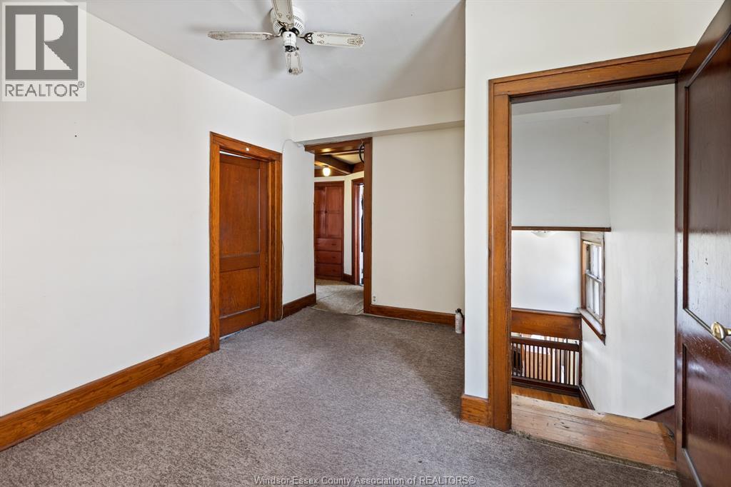 3177 Russell, Windsor, Ontario  N9C 1E3 - Photo 12 - 26020712