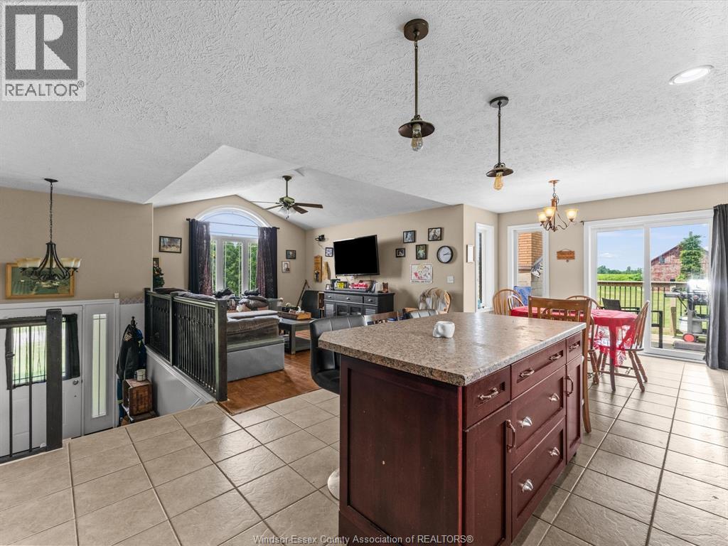 1578 Gore, Harrow, Ontario  N0R 1G0 - Photo 11 - 26020715