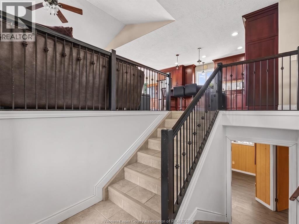 1578 Gore, Harrow, Ontario  N0R 1G0 - Photo 3 - 26020715