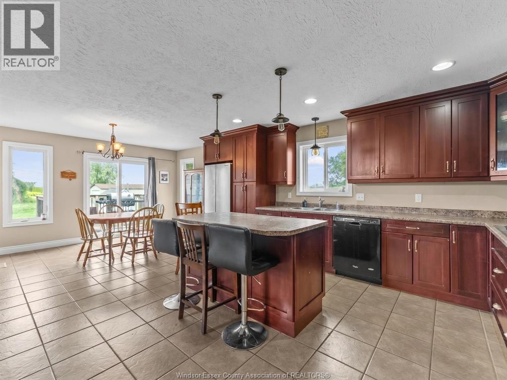 1578 Gore, Harrow, Ontario  N0R 1G0 - Photo 9 - 26020715