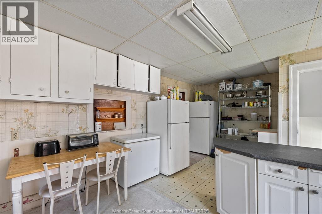 3177 Russell, Windsor, Ontario  N9C 1E3 - Photo 10 - 26020713