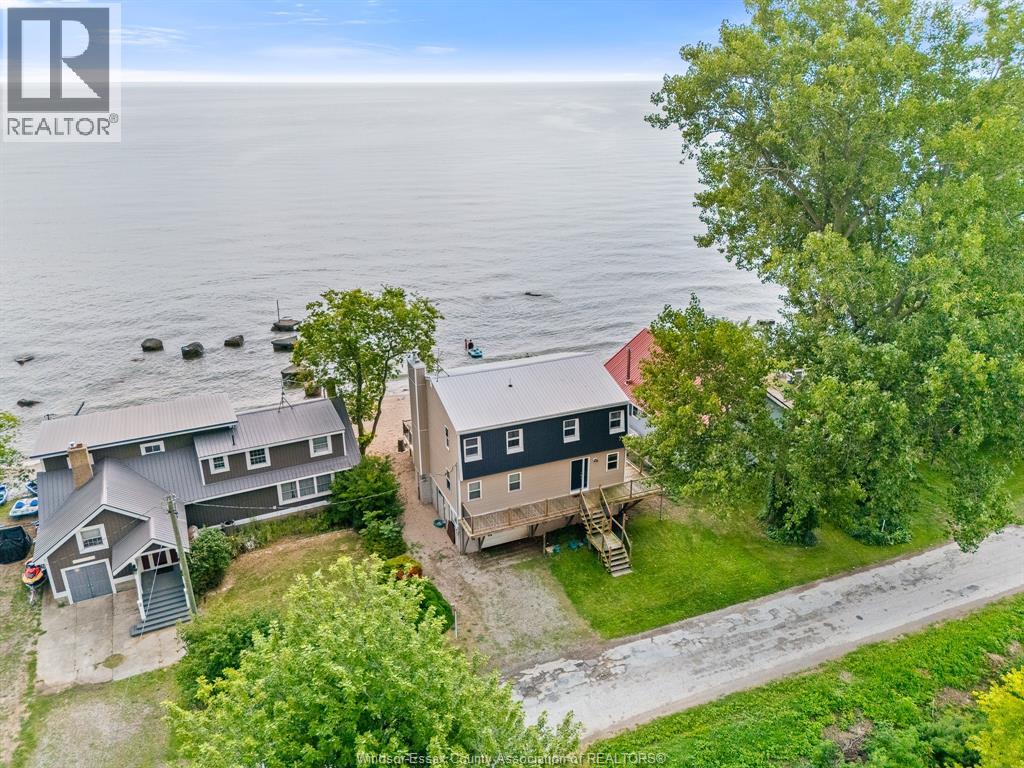 1435 EAST SHORE ROAD, Pelee Island, Ontario