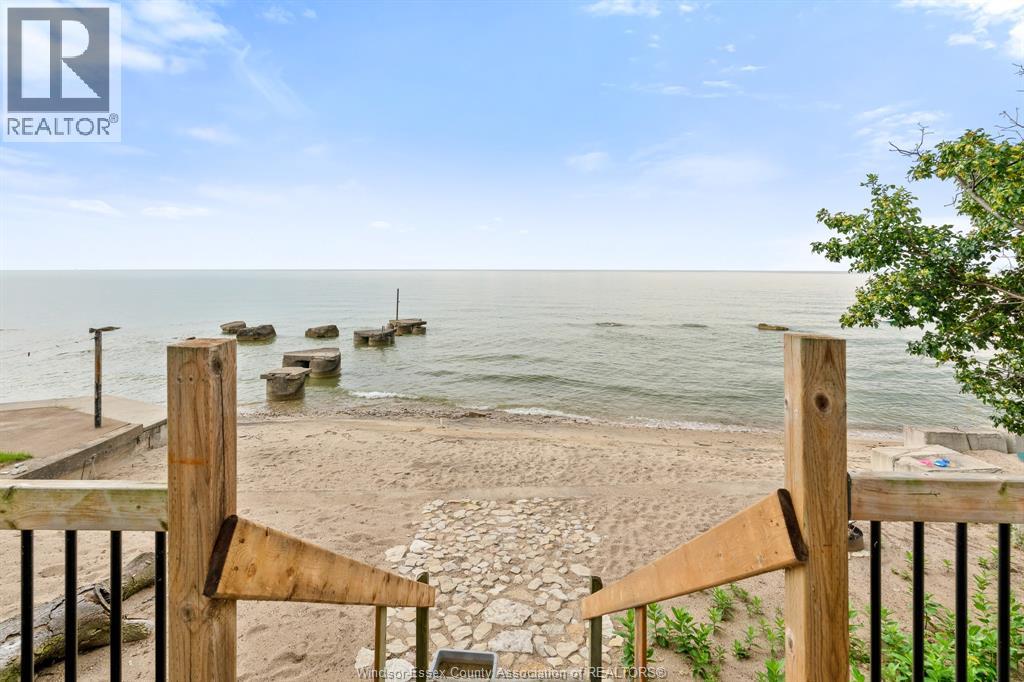 1435 East Shore Road, Pelee Island, Ontario  N0R 1M0 - Photo 25 - 26020726