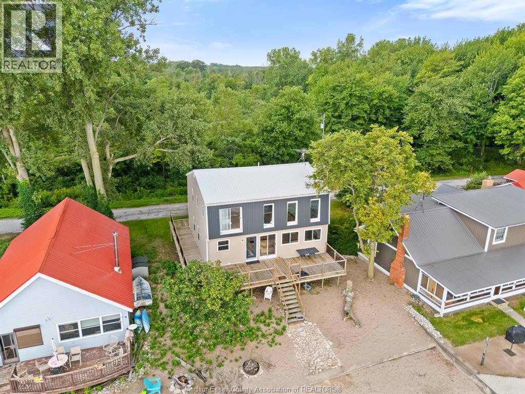 1435 East Shore Road, Pelee Island, Ontario  N0R 1M0 - Photo 3 - 26020726