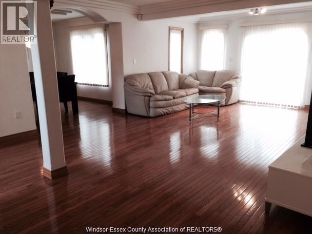512 John Harvey, Windsor, Ontario  N9E 4W1 - Photo 6 - 26020767