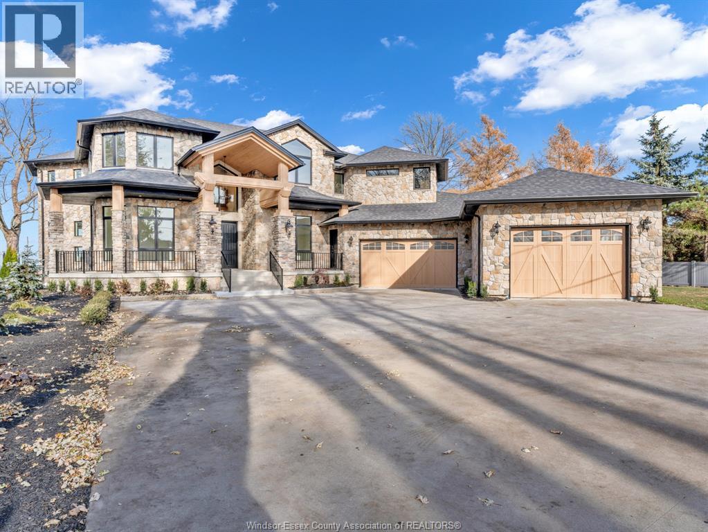 720 OLD TECUMSEH ROAD East, Lakeshore, Ontario