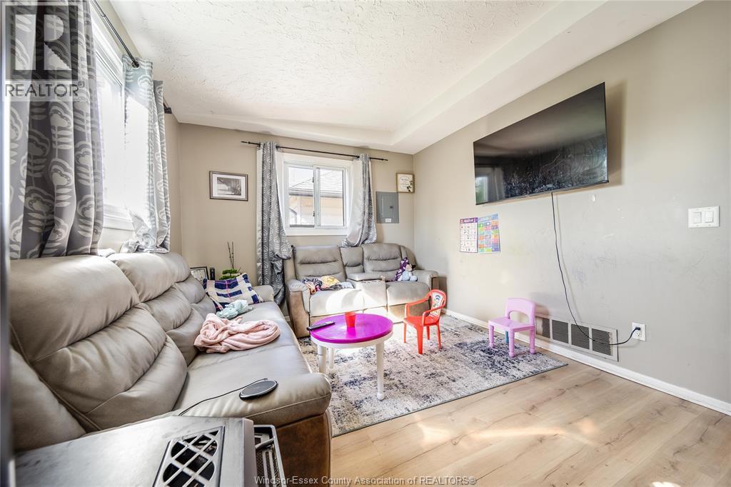 1249 Marentette Avenue, Windsor, Ontario  N8X 4C7 - Photo 5 - 26020772