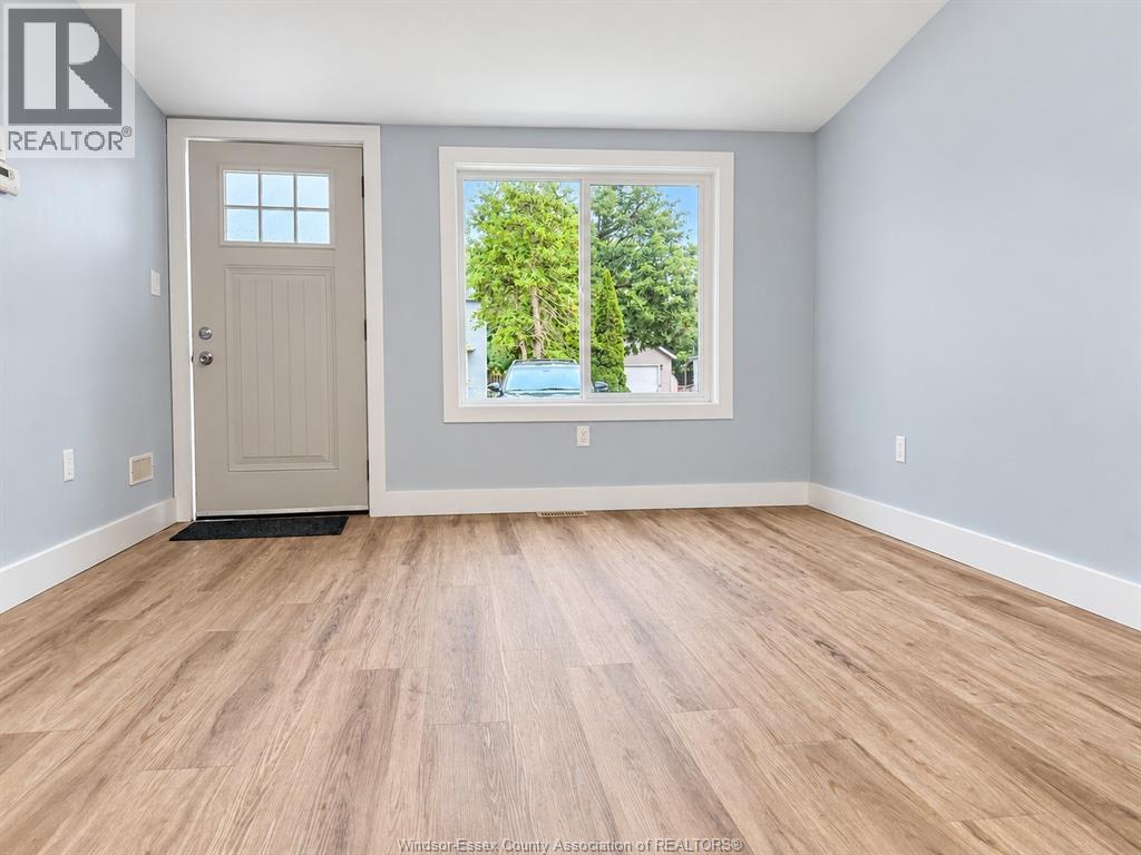 281 Richmond Street Unit# 3, Amherstburg, Ontario  N9V 1H2 - Photo 3 - 26020781