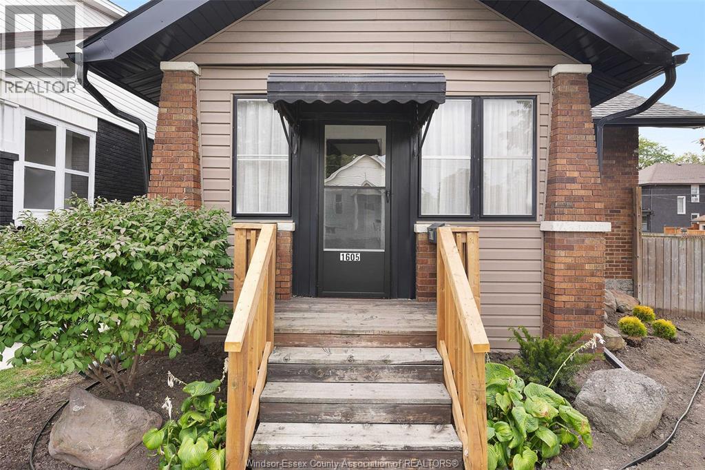 1605 Dougall Avenue Unit# Upper, Windsor, Ontario  N8X 1S4 - Photo 2 - 26020782