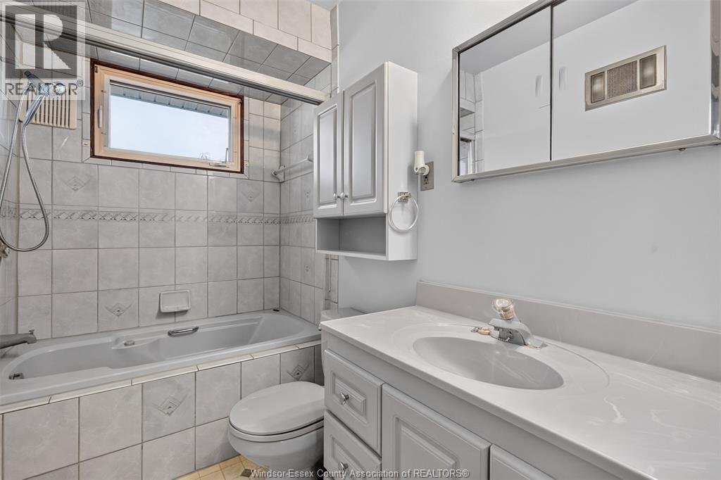 5015 Colbourne, Windsor, Ontario  N8T 1T6 - Photo 15 - 26020793