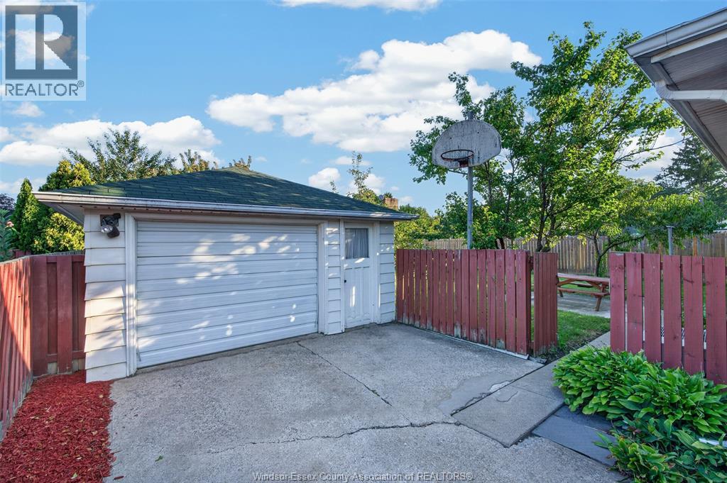 5015 Colbourne, Windsor, Ontario  N8T 1T6 - Photo 31 - 26020793