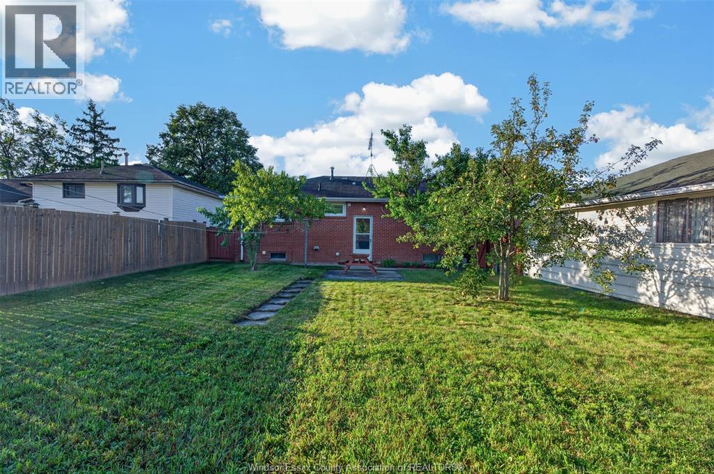 5015 Colbourne, Windsor, Ontario  N8T 1T6 - Photo 37 - 26020793