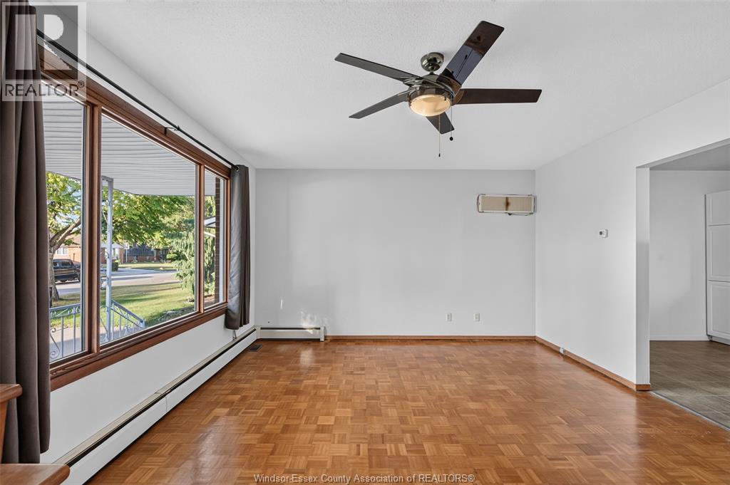 5015 Colbourne, Windsor, Ontario  N8T 1T6 - Photo 5 - 26020793