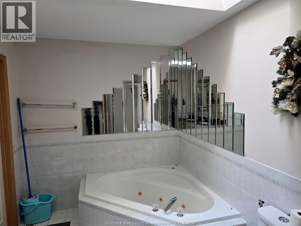 2636 Fleming Court Unit# Upper, Windsor, Ontario  N9E 4P1 - Photo 13 - 26020109