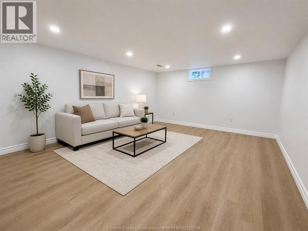 3961 Lennon Court, Windsor, Ontario  N9G 2E4 - Photo 11 - 26020821