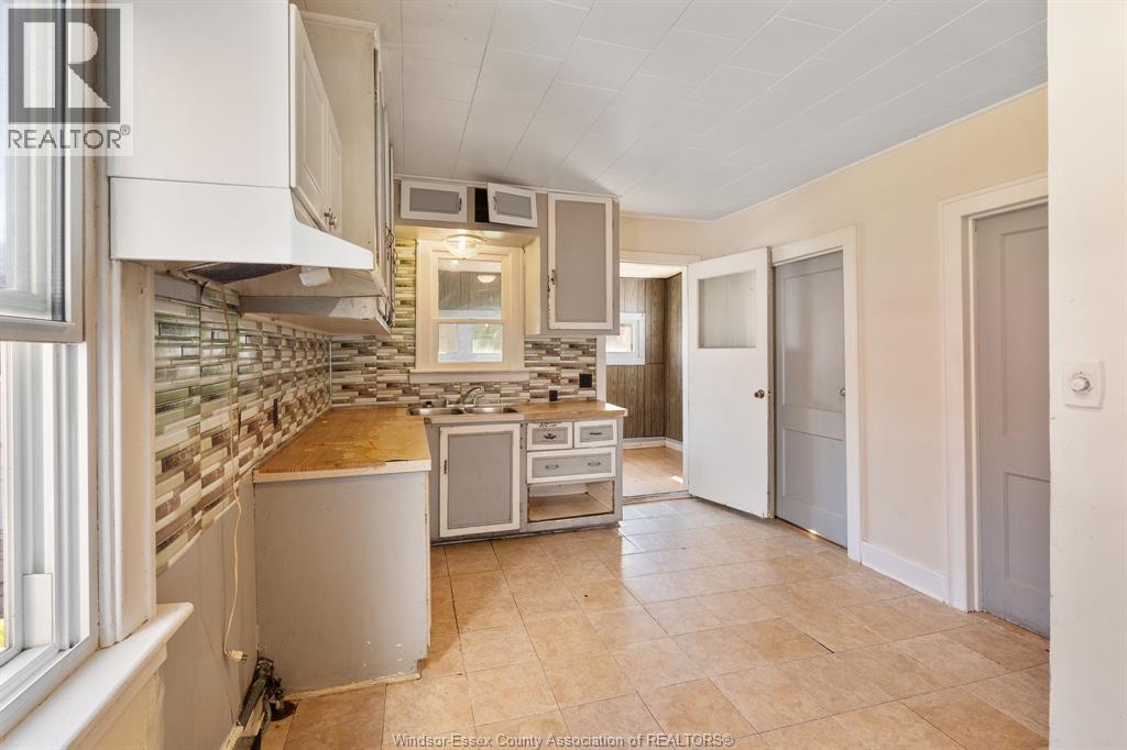 22 Melrose Avenue, Leamington, Ontario  N8H 2H9 - Photo 20 - 26020629