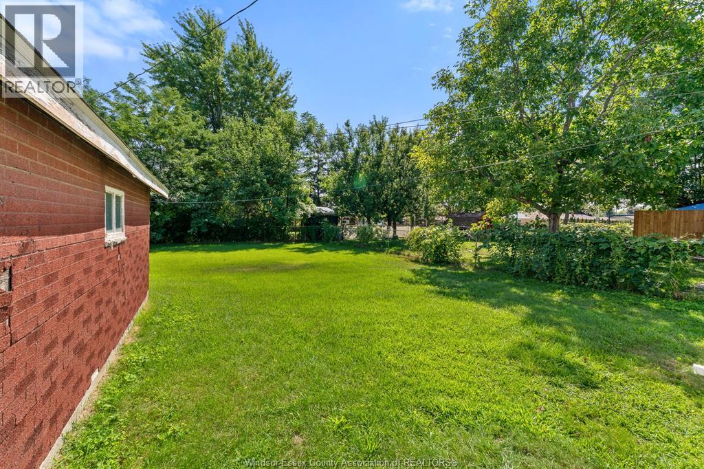 22 Melrose Avenue, Leamington, Ontario  N8H 2H9 - Photo 5 - 26020629