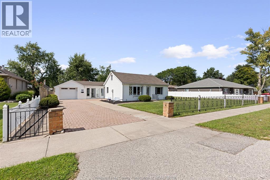 265 Laird Avenue, Essex, Ontario  N8M 1S7 - Photo 1 - 26020809