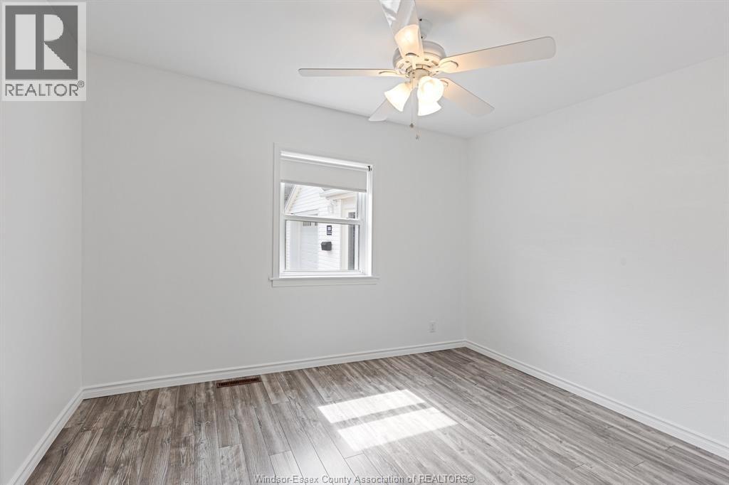 265 Laird Avenue, Essex, Ontario  N8M 1S7 - Photo 12 - 26020809