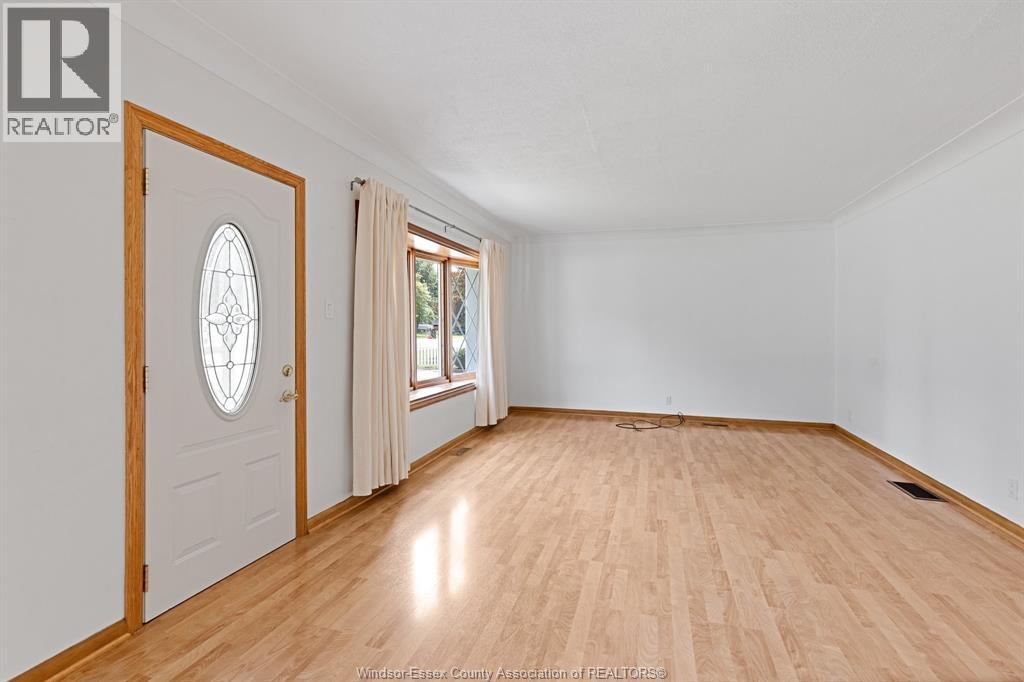 265 Laird Avenue, Essex, Ontario  N8M 1S7 - Photo 6 - 26020809