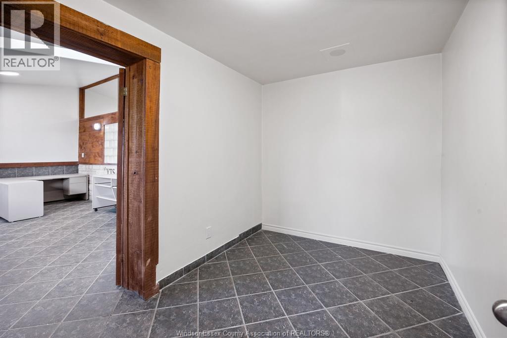 7026 Howard, Tecumseh, Ontario  N0R 1L0 - Photo 15 - 26020843