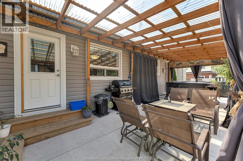 351 Superior Street, Lasalle, Ontario  N9J 1H7 - Photo 34 - 26020837