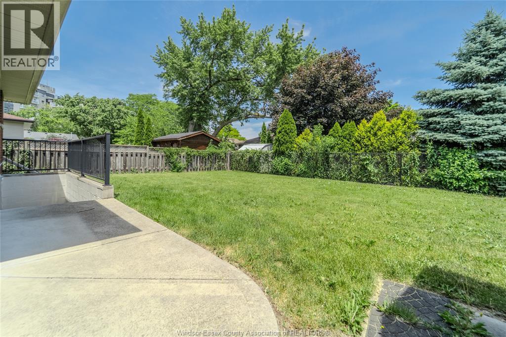 2522 Armstrong Avenue, Windsor, Ontario  N8T 2E8 - Photo 25 - 26020800
