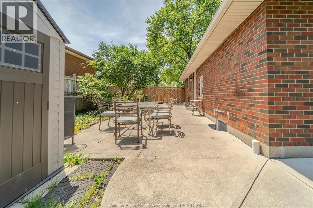 2522 Armstrong Avenue, Windsor, Ontario  N8T 2E8 - Photo 27 - 26020800