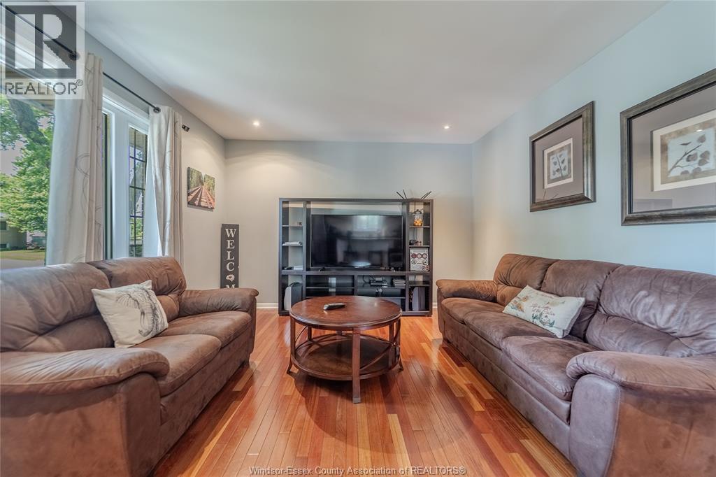 2522 Armstrong Avenue, Windsor, Ontario  N8T 2E8 - Photo 5 - 26020800