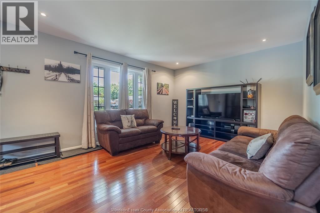 2522 Armstrong Avenue, Windsor, Ontario  N8T 2E8 - Photo 6 - 26020800