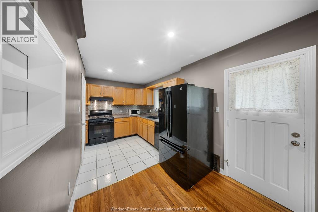 3130 Academy Drive, Windsor, Ontario  N9E 2H4 - Photo 6 - 26020769