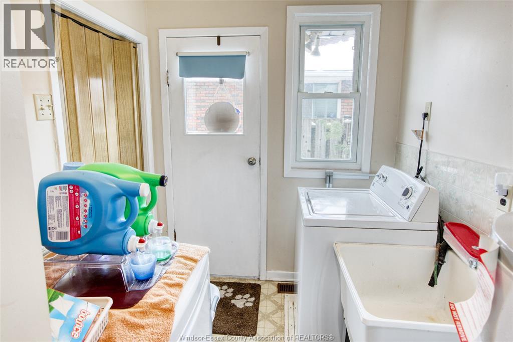 1067 St. Louis, Windsor, Ontario  N8S 2K9 - Photo 12 - 26020847