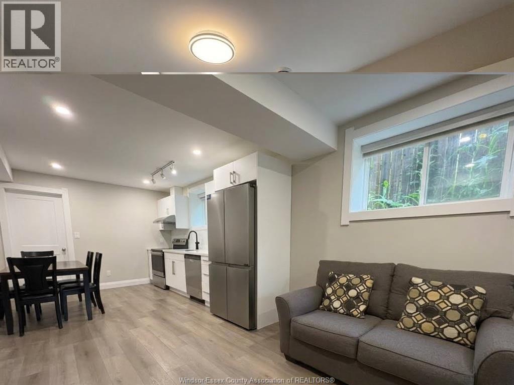 917 Mckay Avenue Unit# Back Room 2, Windsor, Ontario  N9B 2A4 - Photo 4 - 26020855