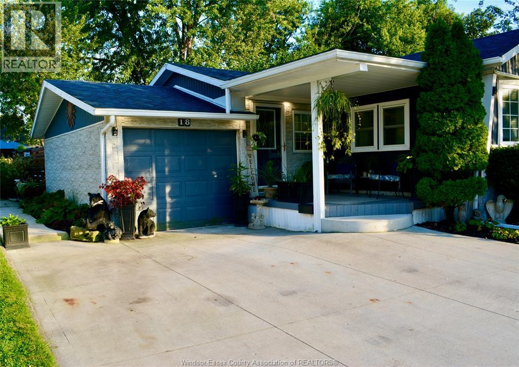 18 Dana, Essex, Ontario  N8M 1Y9 - Photo 2 - 26020852