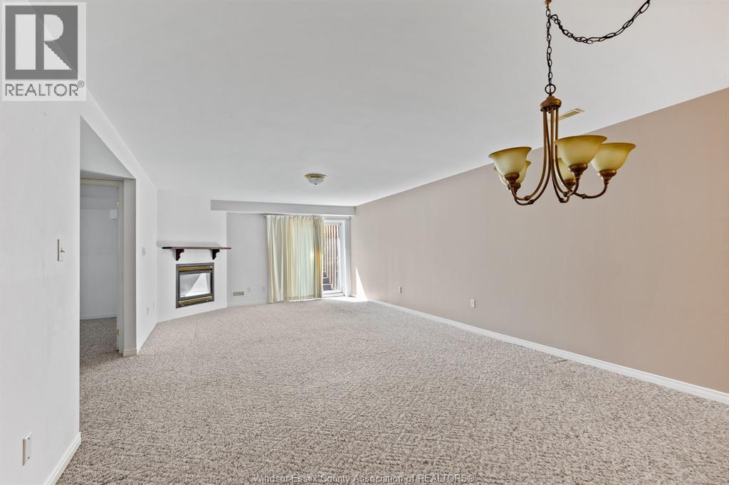 458 Merrill, Lasalle, Ontario  N9J 3N7 - Photo 5 - 26020853
