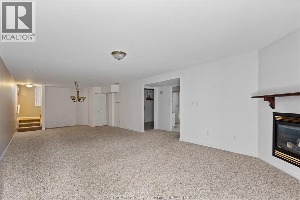 458 Merrill, Lasalle, Ontario  N9J 3N7 - Photo 6 - 26020853